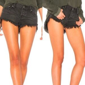 One Teaspoon Bonitas Black Denim Cutoff Shorts Size 30 Low Rise Raw Hem